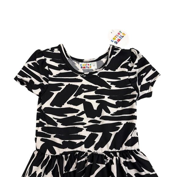 Dot Dot Smile Black White Printed Twirl Dress Size Youth Girl's 2T NWT - Picture 2 of 2